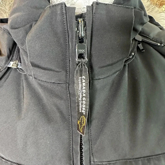 Canada Goose Black Parka Sz. S - Picture 2 of 6